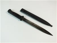 Lot 151 - A World War II German S84/98 bayonet and scabbard