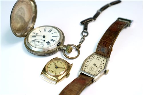Lot 27 - A collection of vintage & modern watches.