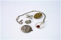 Lot 14 - A collection of costume jewellery