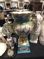 Lot 54 - A collection of Continental porcelain