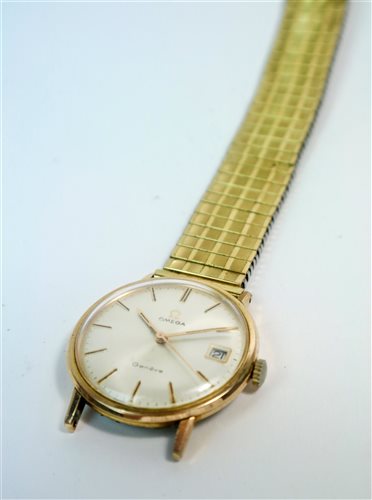Lot 197 - An Omega gold plated 'Geneve' wristwatch