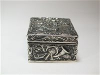Lot 65 - A continental silver box