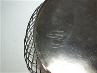 Lot 91 - A George III silver basket