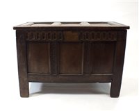 Lot 781 - Small oak coffer
