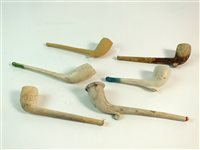 Lot 98 - A collection of 38 clay pipes