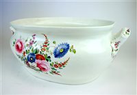 Lot 78 - A small group of ceramics including a Coalport footbath