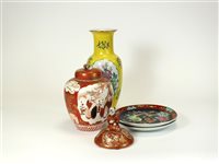 Lot 591 - A collection of Chinese and oriental ceramics