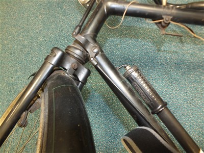 Lot 595 - A 20th century Sun Beam bicycle