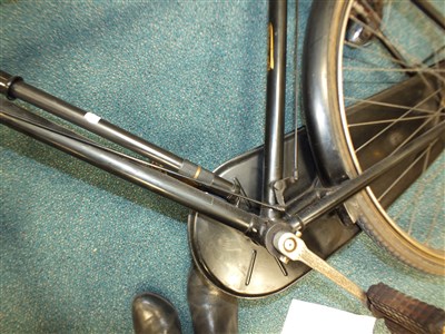 Lot 595 - A 20th century Sun Beam bicycle