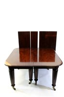 Lot 124 - An early Victorian mahogany extending dining table