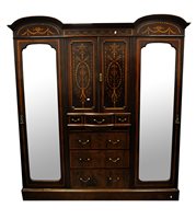 Lot 321 - An Edwardian mahogany bedroom pair