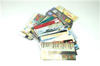 Lot 89 - A large collection of presentation packs and FDCs