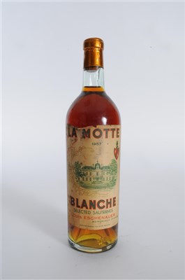 Lot 147 - 10 assorted bottles to include Chateau La...