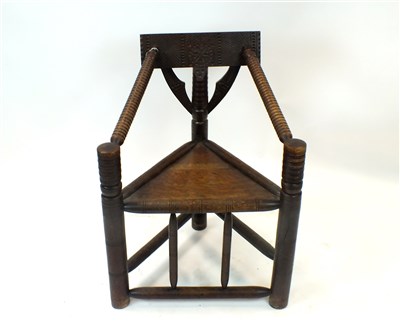 Lot 931 - A Victorian oak turners chair