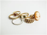 Lot 37 - A collection of six 9ct gold rings