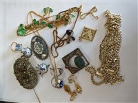 Lot 53 - A large collection of costume jewellery