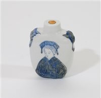 Lot 515 - A Chinese porcelain snuff bottle, 20th century