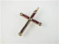 Lot 157 - A paste set crucifix