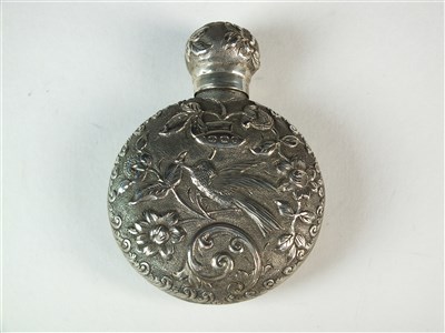 Lot 73 - A Victorian silver scent bottle