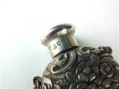 Lot 49 - A Sampson & Mordan miniature silver scent bottle