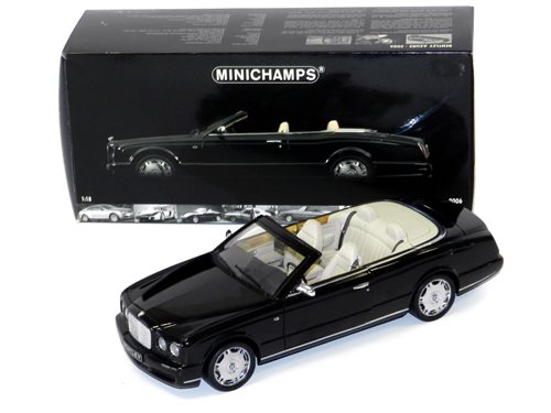 Lot 297 - Minichamps 1/18 Bentley Azure 2006