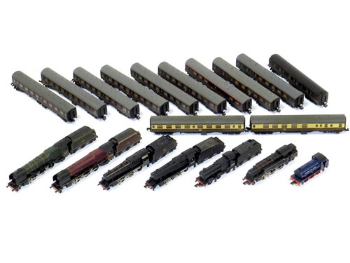 Lot 349 - Graham Farish Midland Region Steam Engines (7) and Coaches (12), N Gauge