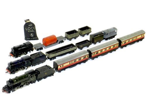 Lot 353 - Trix Twin OO 3-rail Locos (3) and Rolling Stock (7)