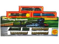 Lot 365 - Hornby Flying Scotsmen set, Mallard and two GWR Locomotives