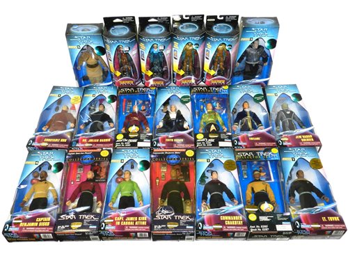 Lot 372 - 20 Boxed Playmates Star Trek action figures