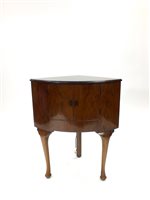 Lot 703 - A mid-20th century floor standing mahogany cased G Marconi valve radio