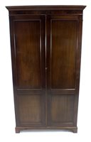 Lot 518 - An early 20th century mahogany wardrobe