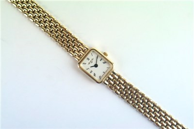 Lot 216 - A Ladies 9ct Gold W.H. Wilmot Wristwatch