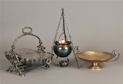 Lot 62 - A silver pedestal bowl