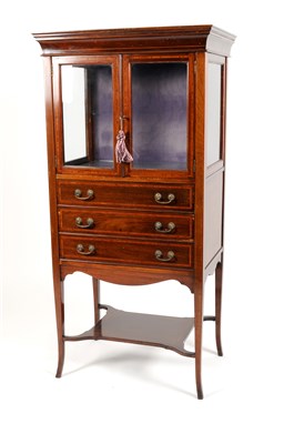 Lot 305 - A small Edwardian cross-banded mahogany display cabinet