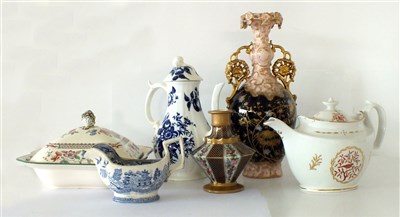 Lot 419 - A collection of 19th century porcelain