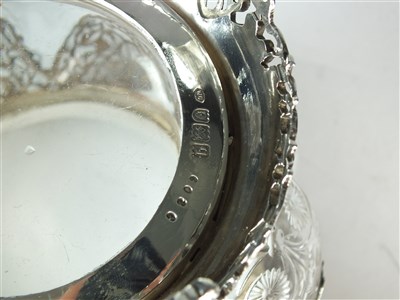 Lot 123 - A silver mounted rock crystal bowl