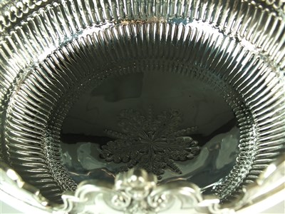 Lot 115 - A Victorian silver monteith punch bowl