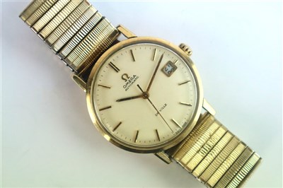 Lot 234 - A Gentleman's 9ct Gold Omega De Ville Wristwatch