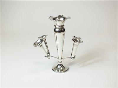 Lot 270 - A silver epergne