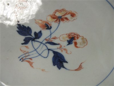 Lot 543 - A Chinese export porcelain bowl with hardwood stand