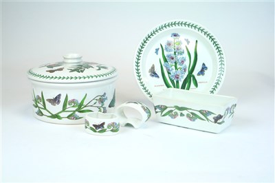 Lot 453 - A large collection of Portmeirion Botanic Garden tableware