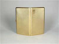 Lot 129 - A 9ct gold cigarette case