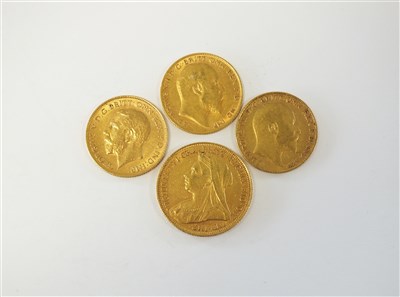 Lot 272 - A sovereign and three half sovereigns