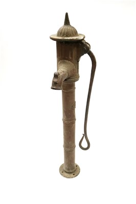 Lot 570 - A large Victorian cast iron village water pump