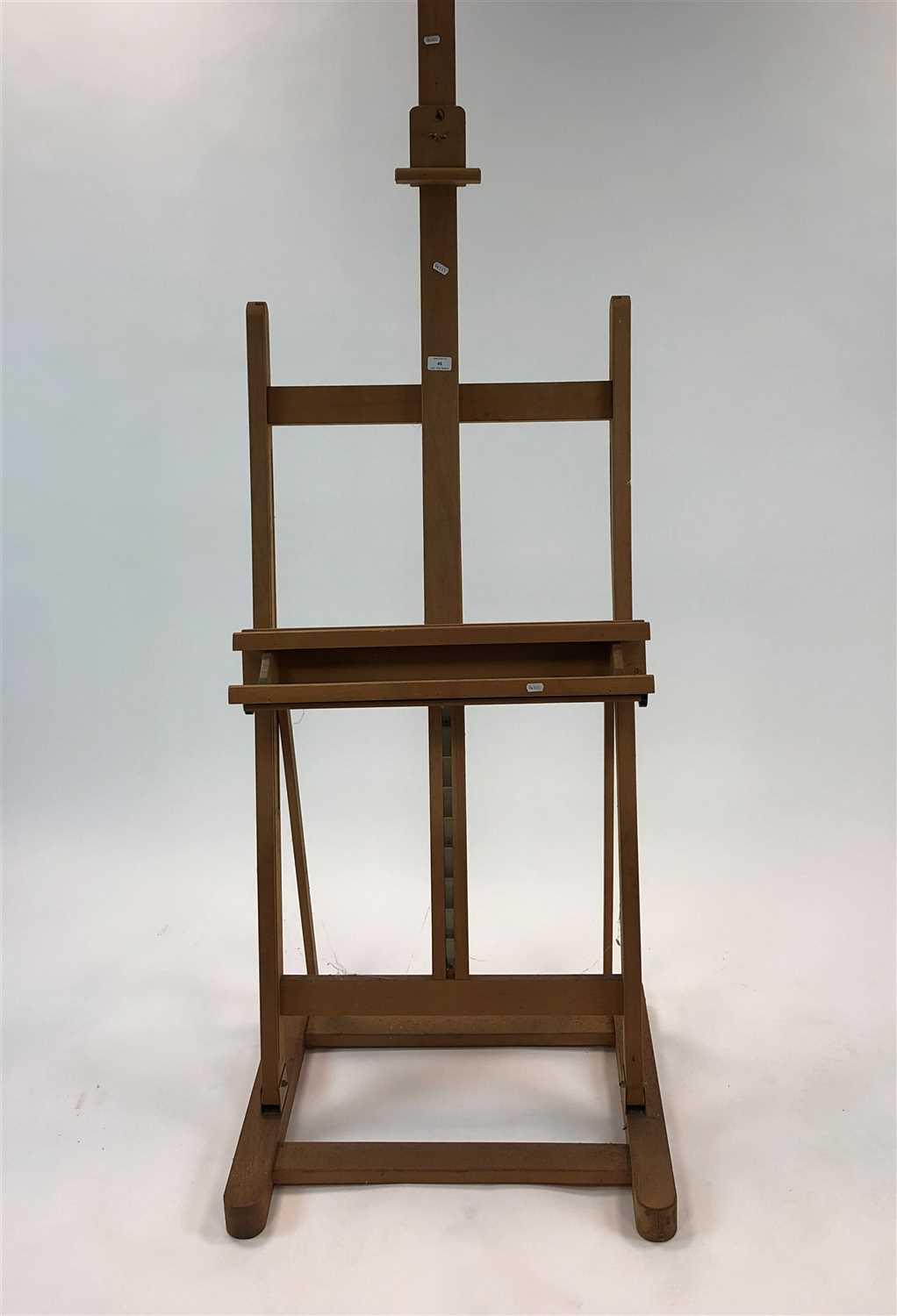 Lot 45 - Wooden adjustable picture easel