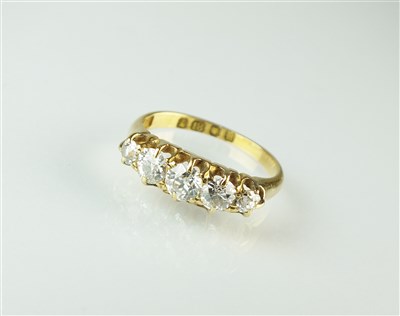 Lot 327 - A Victorian 18ct gold five stone diamond ring