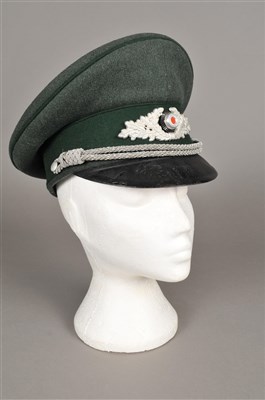 Lot 327 - A German Third Reich State Forestry Officer's visor