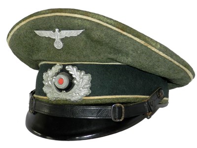 Lot 329 - A German Third Reich Army Infantry NCO/EM visor cap