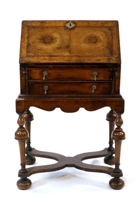 Lot 933 - A good quality reproduction Queen Anne ladies walnut writing bureau