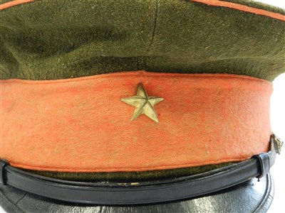Lot 522 - A Second World War Imperial Japanese officer’s visor cap
